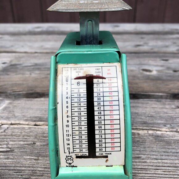 Vintage small BEAR BRAND Postal Scale / Up to 1 Pound / Working / Green Paint - Picture 9 of 10